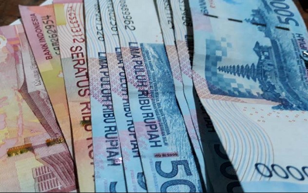 Perbandingan uang Lani dengan uang Siti 4 : 5. Jika uang Siti sebesar Rp75.000,00, berapakah uang Lani?