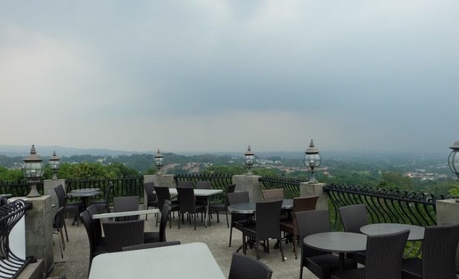 Tempat Makan Rooftop di Bogor