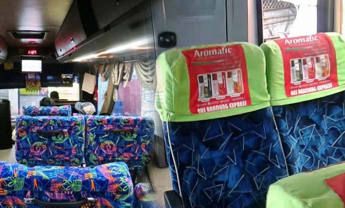 Kelas & Fasilitas Bus Bandung Express